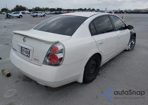 2005 Nissan Altima 2.5 S z USA, uszkodzony, nr VIN 1N4AL11DX5C272229